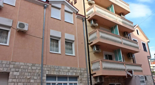 Hotel San, Забронировать Мотель Требине Республика Сербская