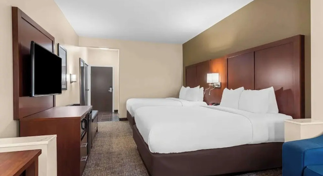 Номер Standard Comfort Suites Near Camp Lejeune