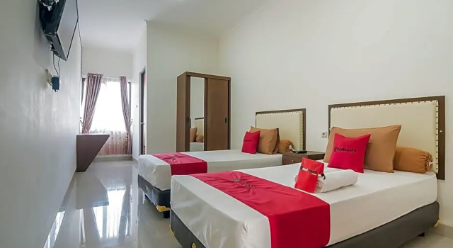 Standard chambre RedDoorz Syariah @ Sarongge Cianjur