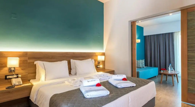 Полулюкс Solimar Aquamarine Resort