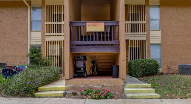Gainesville Condo w/ Patio, 2 Mi to UF Campus!, Buchen Sie Hotel Gainesville Florida
