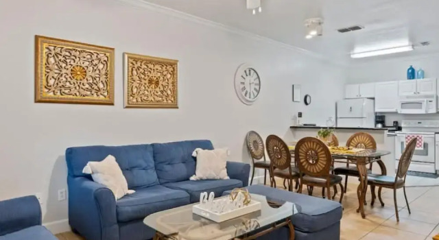Коттедж Cozy 3BDR house near Disney