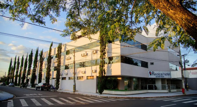 Realce Hotel, Забронировать Отель Отели Жау с парковкой, Парковка