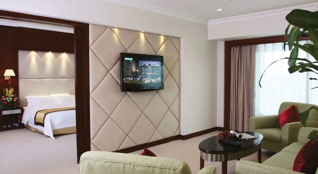 Deluxe suite Bolton Hotel Dongguan