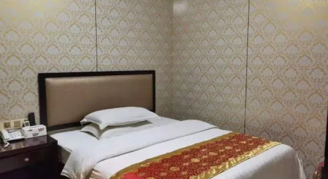 Номер Standard Golden Flower Hotel