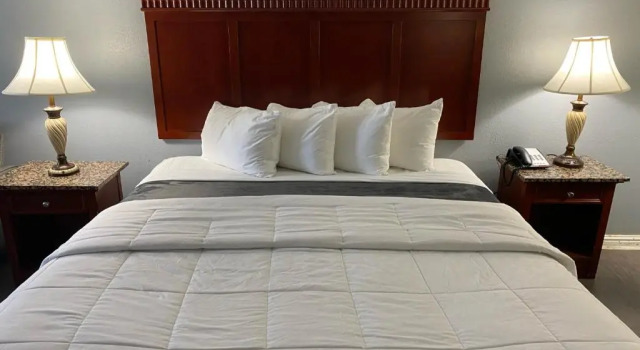 Номер Standard Quarters Inn & Suites