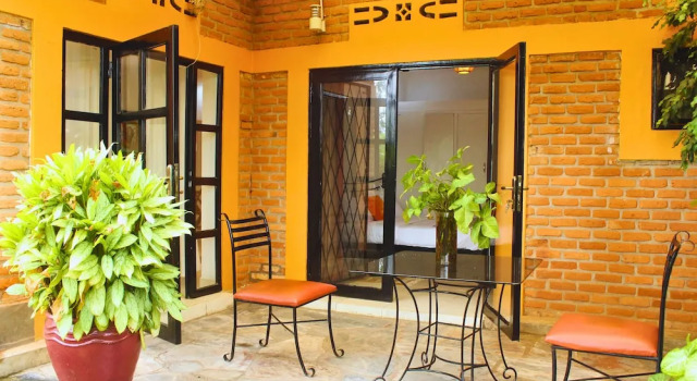 Двухместный номер Standard с балконом и с видом на сад Salama Village Kigali