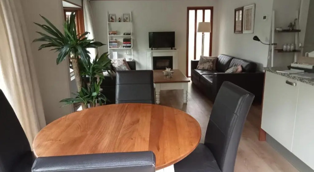 Roodborstje 4 persoonschalet Putten, Prenota Chalet Cottage a Putten, Cottage