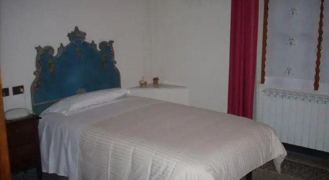 Palazzo Fieschi, Rezerwuj Hotel Savignone Liguria
