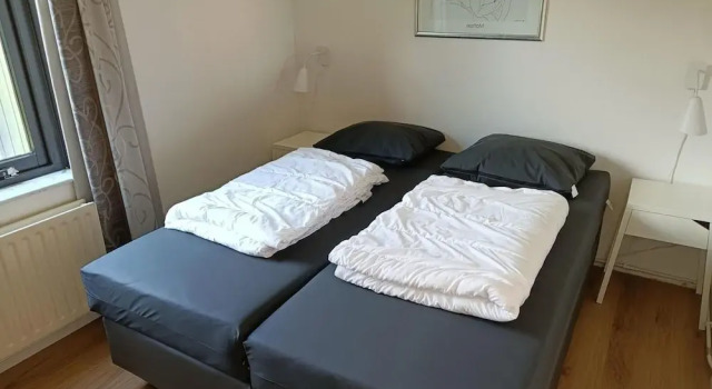 Bungalow in Breskens Near the Coast, Забронировать Дом для отпуска Отели Zeeuws-Vlaanderen с парковкой, Парковка