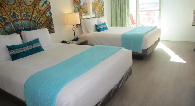 Четырёхместный номер Standard Carousel Beach Inn