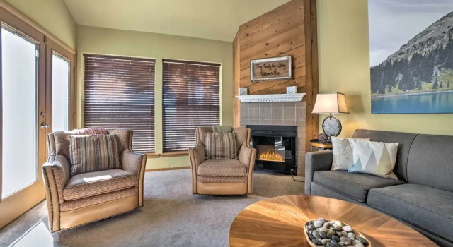 Pagosa Springs Getaway w/ Patio & Lake Views!