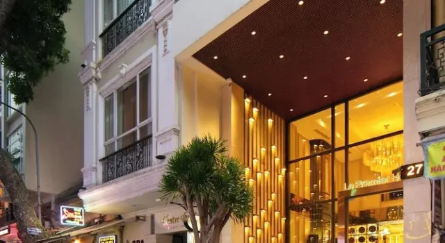 Le Premier Hotel & Rooftop Bar, Book Hotel Hoan Kiem 