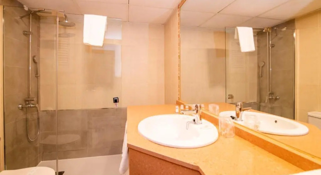 Номер Standard Hotel Caribe IBIZA
