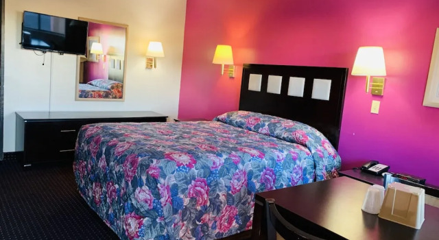 Двухместный номер Standard Luxury Inn