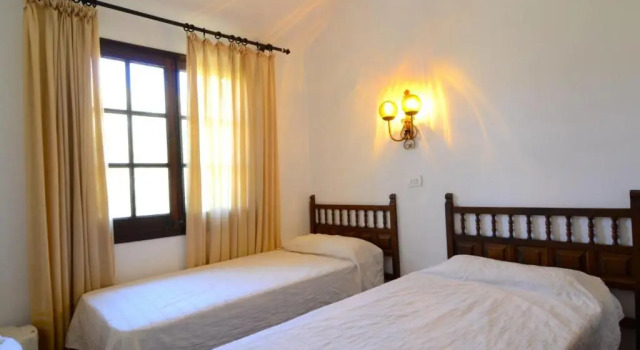 Les Oliveres 47, Забронировать Отель Л'Эстартит Baix Empordà
