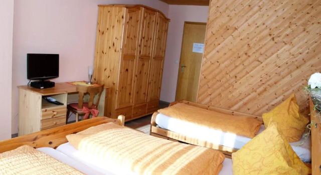 Двухместный номер Standard с балконом Hotel Haus Gertrud