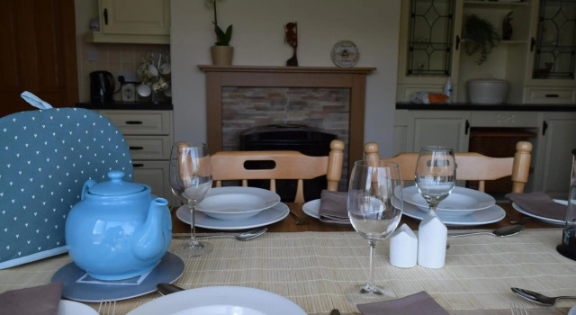 Teach Kitty Con, Prenota Hotel Dungloe 