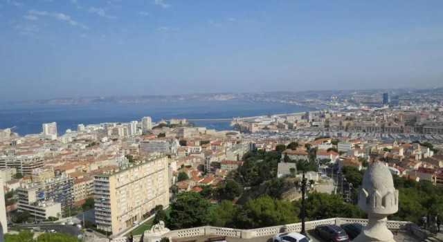 Апартаменты Studio calme et très lumineux, au pied de notre Dame de la Garde