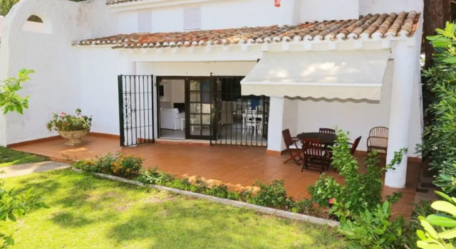 Villa Vista a la Playa Para 13 Personas en Cambrils, Забронировать Вилла Отели El Baix Camp 3 звезды, 3*