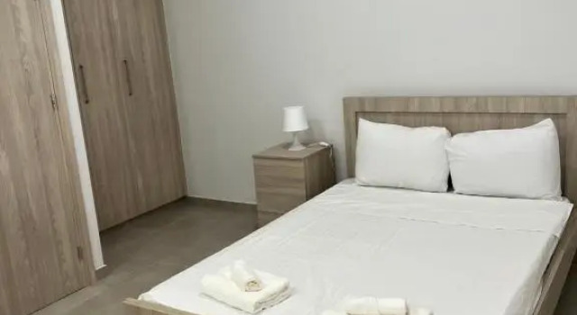 Modern city center studio saripolou, Boek Hotel Limasol Limassol