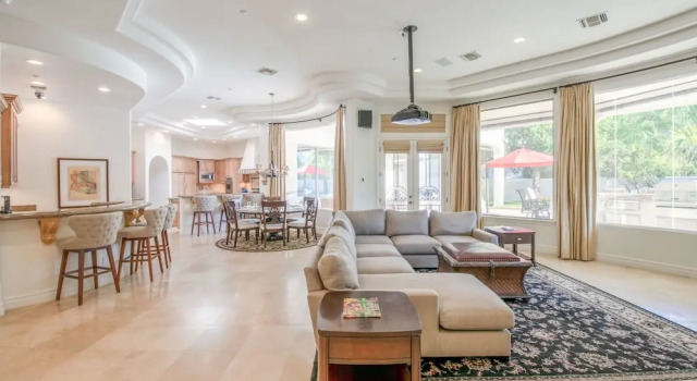 7832 North El Arroyo Road House 5 Bedrooms 5.5 Bathrooms Home, Buchen Sie Ferienhaus Hotels in Arizona mit Parkplatz, Parkplätze