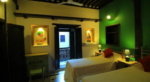 Deewanji Ni Haveli, Rezerwuj Hotel Hotele w Gujarat ze śniadaniem, Śniadanie