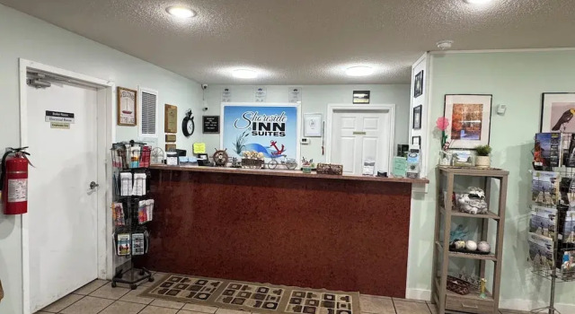 Shoreside Inn & Suites, Prenota Locanda Mini-hotel a Central Alberta, Locanda