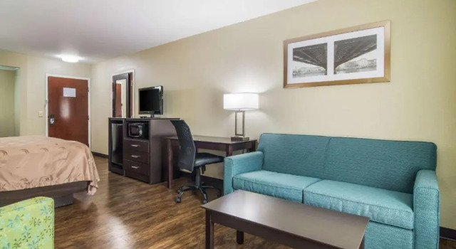 Люкс Quality Inn & Suites Canton, GA