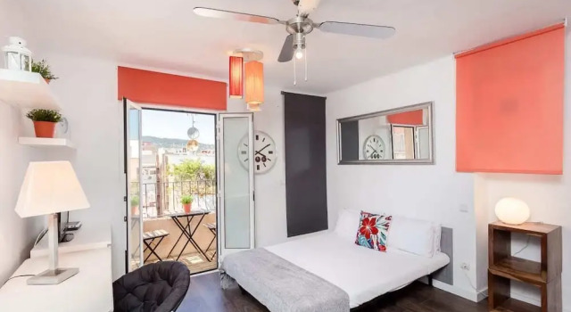 Pleasant Studio With Balcony Close to Camp Nou - Barcelona !