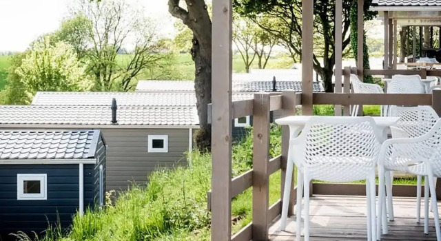 Шале Compact Chalet in Gulpen With Terrace