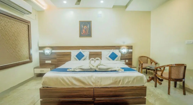 Номер Deluxe Hotel S J Pride
