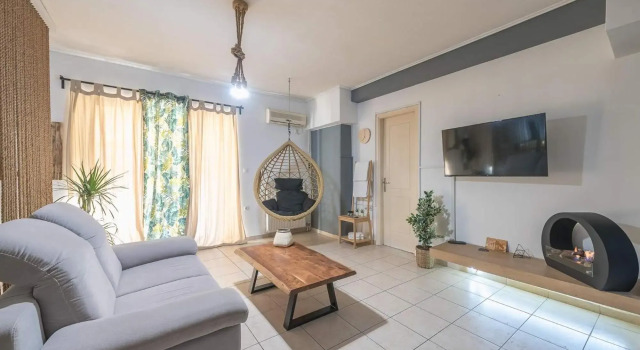 Athenian home, Забронировать Отель Афины Острова Саронического залива - Аттика, рядом с Като Патысия