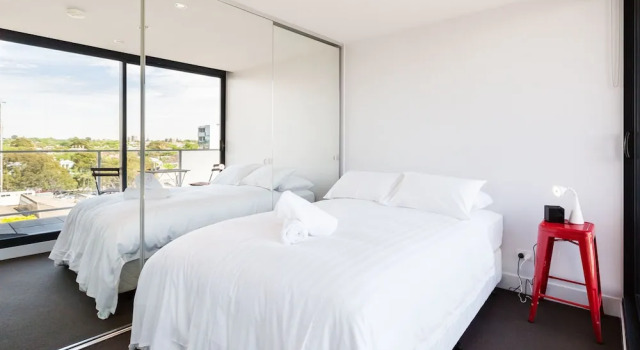 ERICA, 2BDR South Yarra Apartment