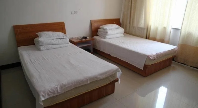 Fucheng Gangwan Hotel, Book Hotel Hengshui Hebei