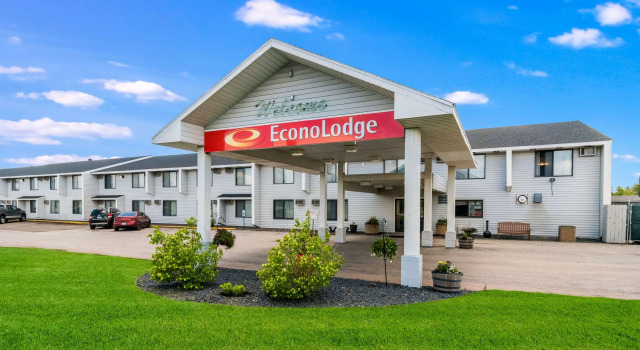 Econo Lodge Duluth near Miller Hill Mall, Varaa Hotelli Hotellit Minnesota pysäköinnillä, Pysäköinti