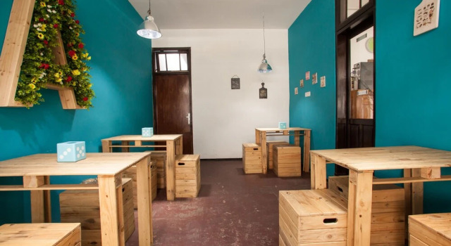 RedDoorz near Sanan Malang, Book Guesthouse Guest Houses in East Java, Guesthouse