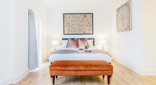Bright & Spacious 4beds home - Kensington High Street-Olympia