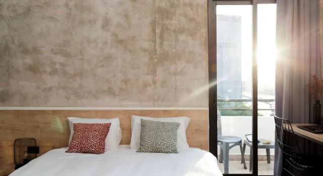 Номер Standard с балконом Anoor Studios & Apartments in Gemmayze
