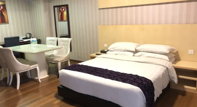 Семейный люкс Pariss Hotel