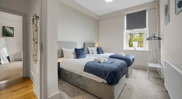 Free Parking Fast Wifi 2 Min to Cardiff City