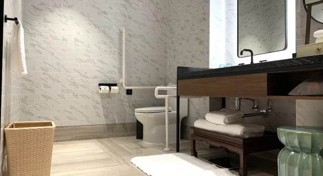 Четырёхместный семейный номер Standard с видом на озеро Canopy By Hilton Hangzhou Jinsha Lake