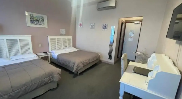 Superior Neljän hengen huone Hôtel de France