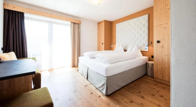 Двухместный номер Standard с балконом и с видом на горы Dolomitenblick alps boutique hotel