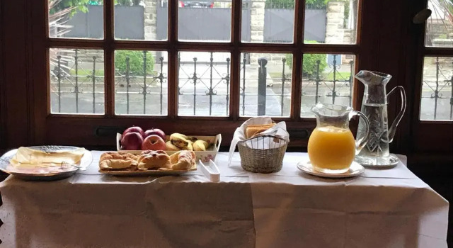 Villa Black Bnb, Rezerwuj Bed and Breakfast Hotele w Buenos Aires z basenem, Basen
