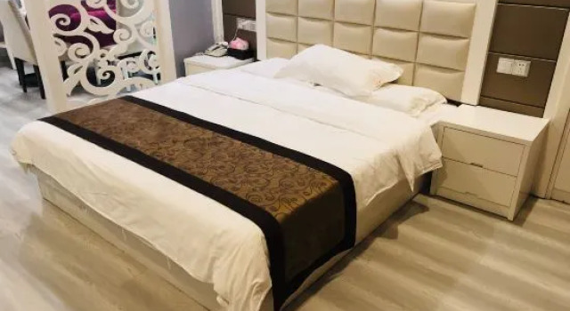Люкс Zhai Rong Jingding Rong Business Hotel