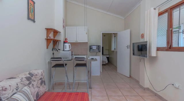 Полулюкс Jessicas Self-catering