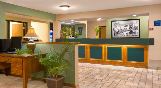 Super 8 by Wyndham Lynchburg VA, Reserva ahora Hotel Lynchburg Virginia