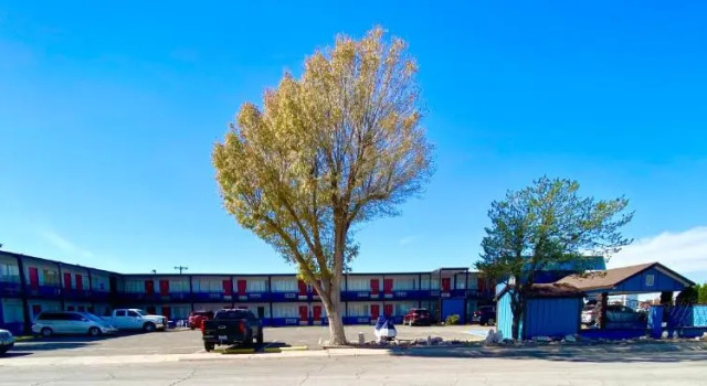 Budget Inn