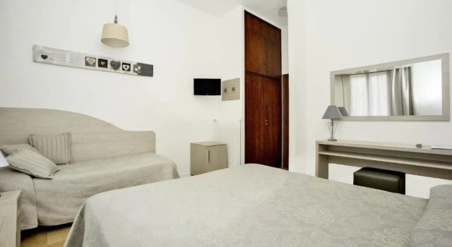 Трёхместный номер Standard Hotel Lucerna